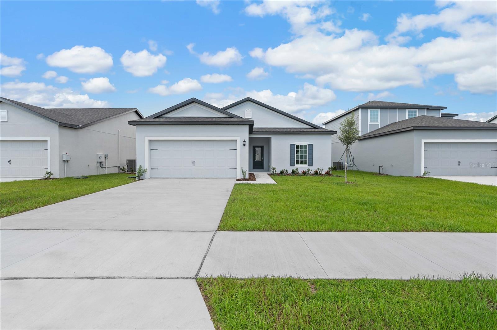 Listing photo 2 for 13284 Tula Loop