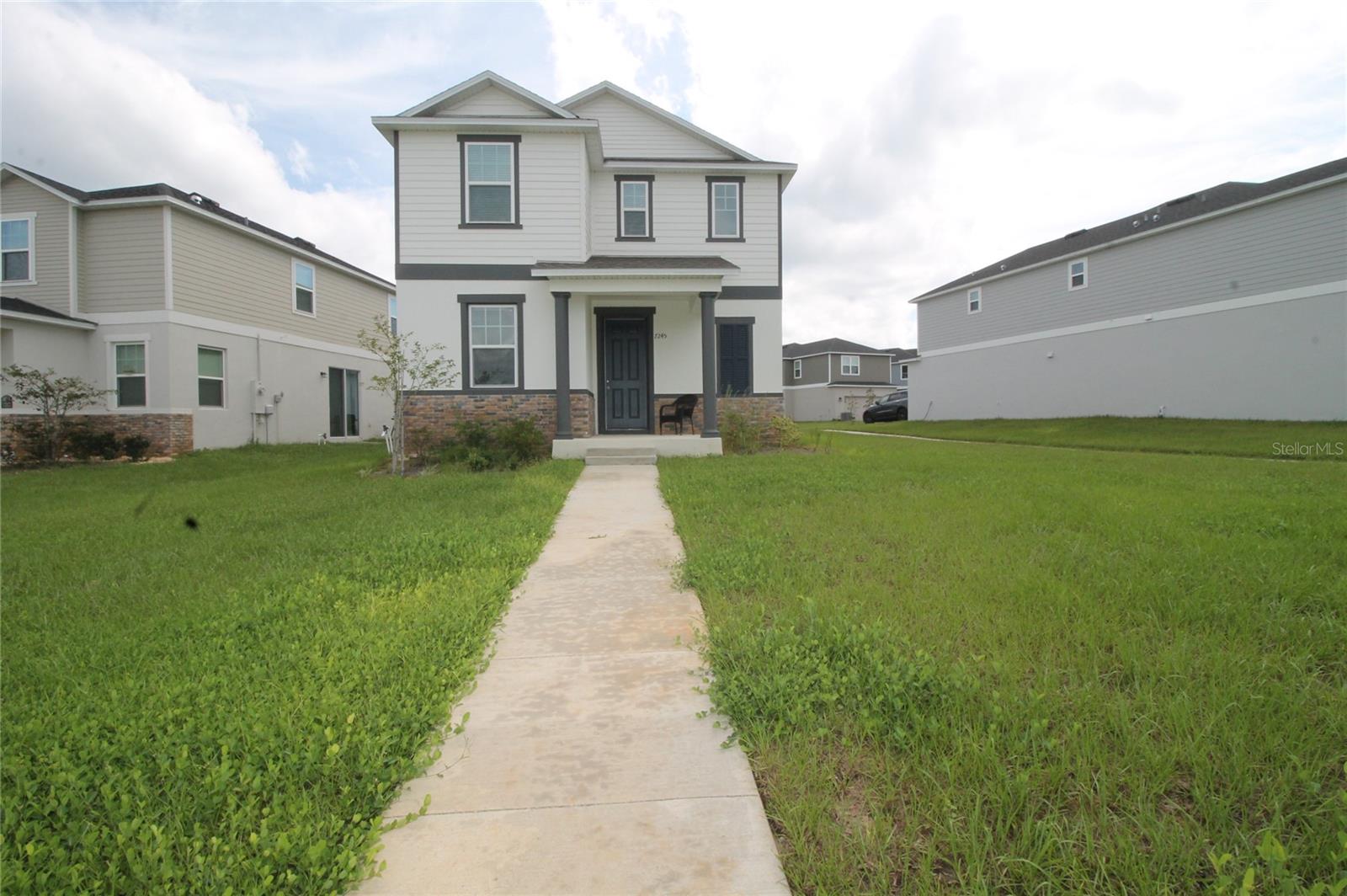 Listing photo 2 for 7245 Big Cedar Aly