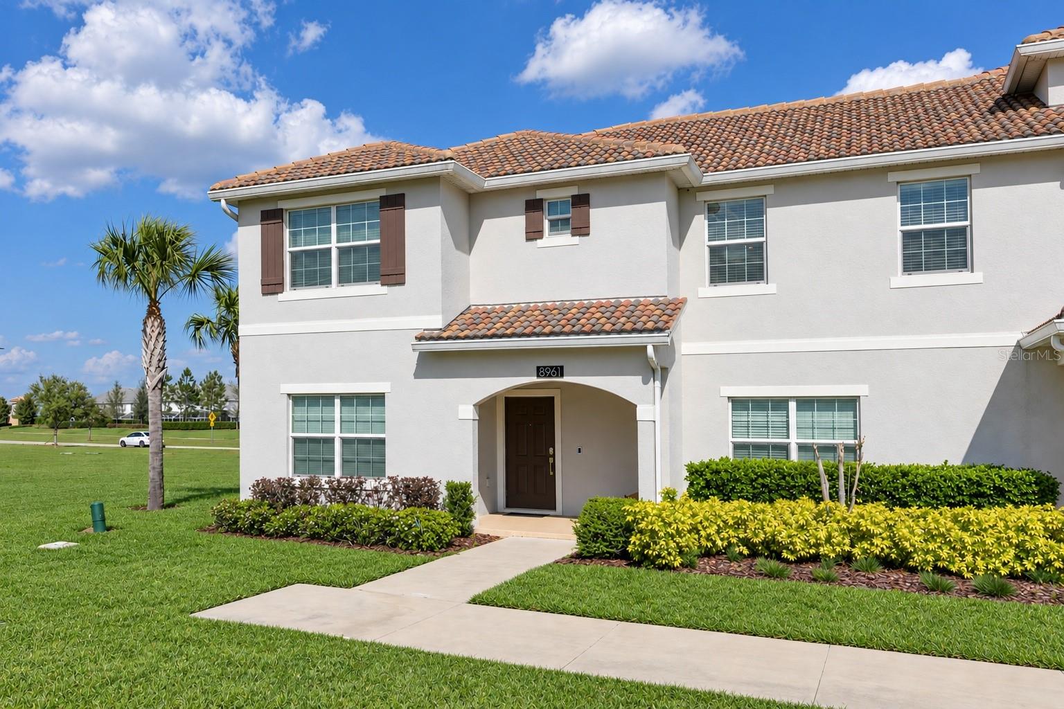 Listing photo 3 for 8961 Stinger Dr