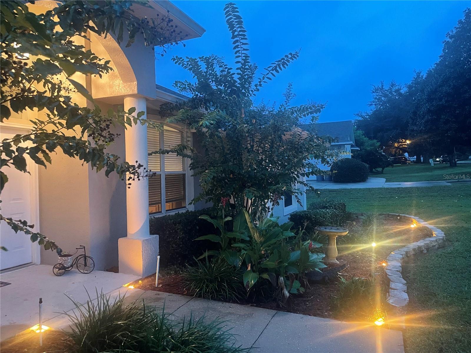 Listing photo 3 for 11413 Alameda Sandra Dr