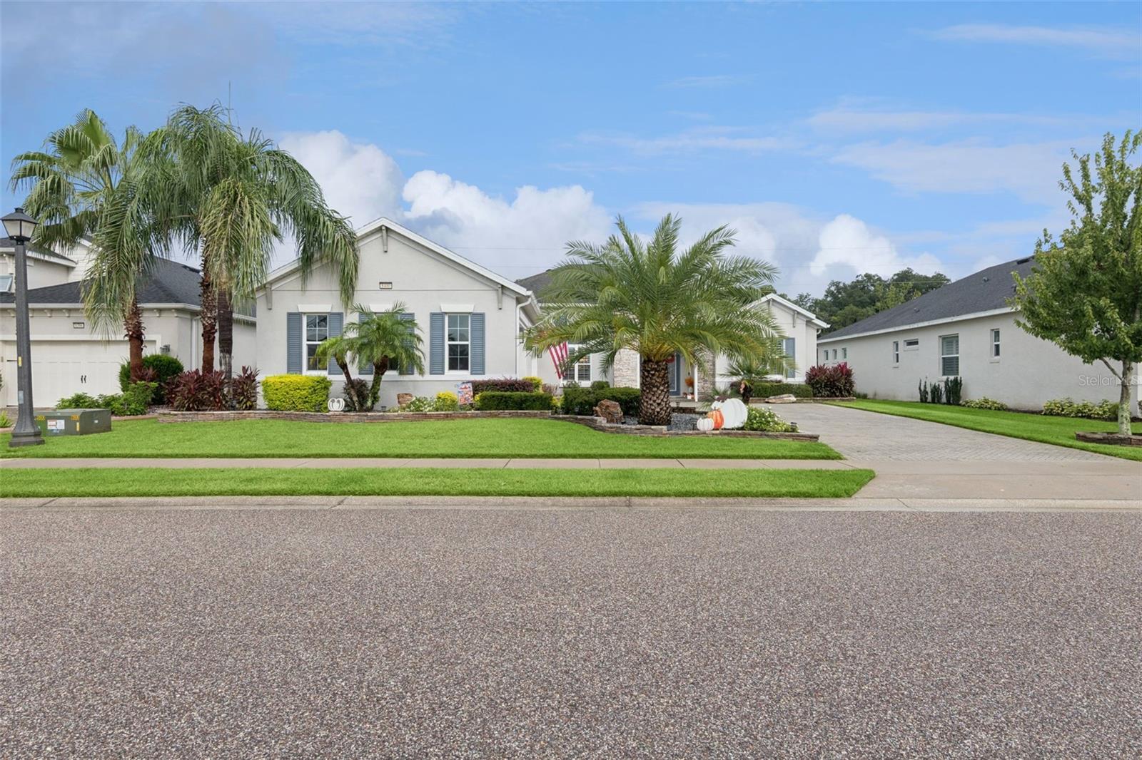 Listing photo 2 for 8400 Bridgeport Bay Cir