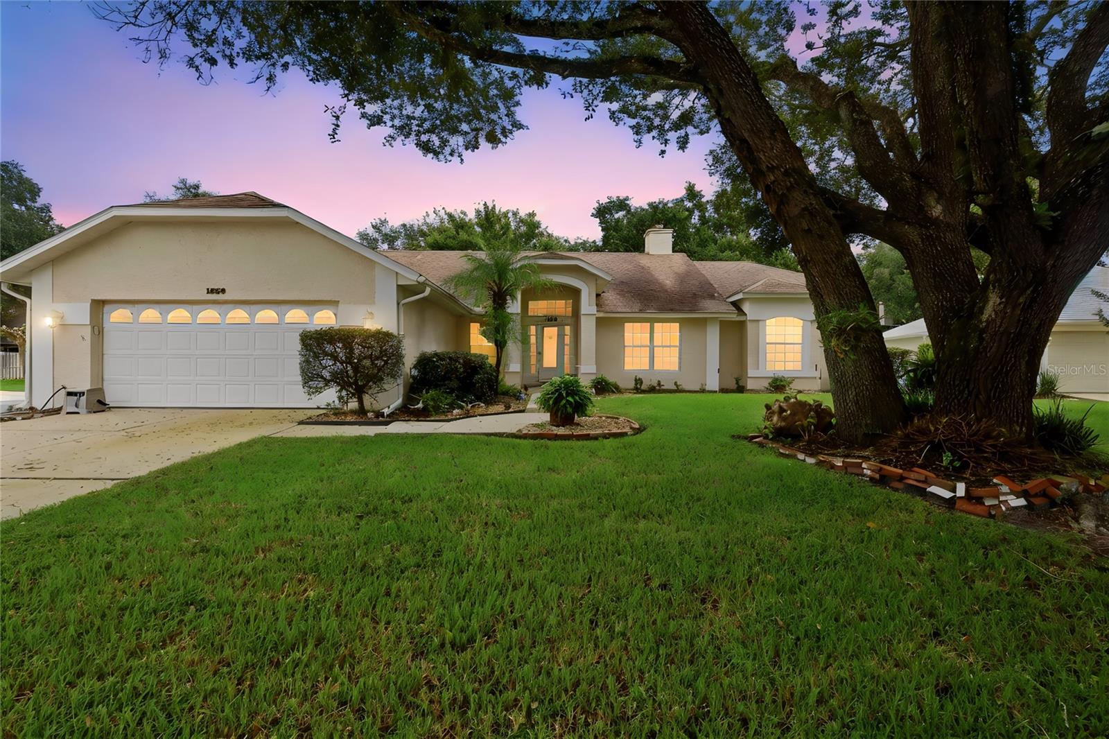 Listing photo 1 for 1539 Hawkesbury Ct