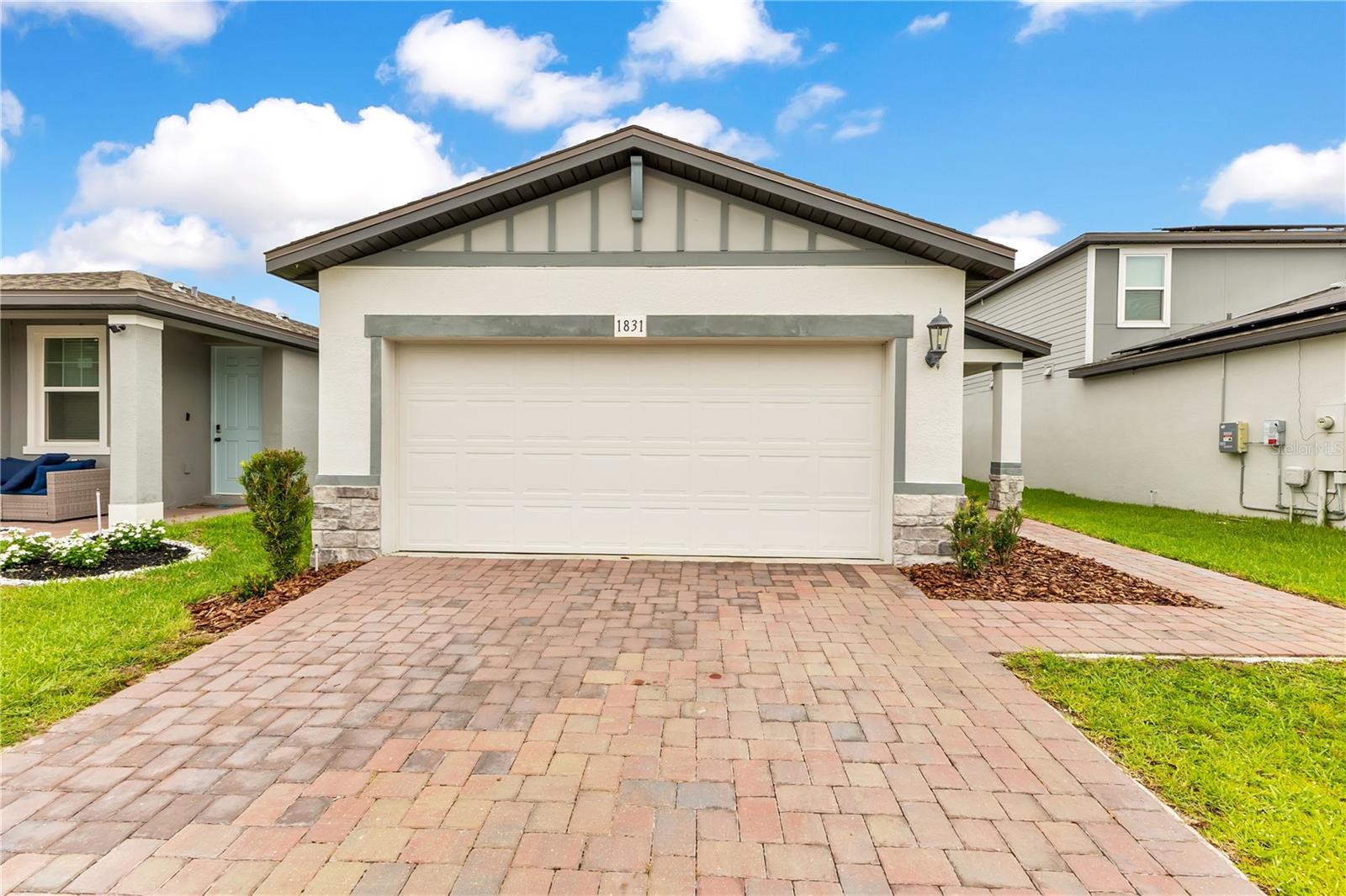 Listing photo 1 for 1831 Carnostie Rd