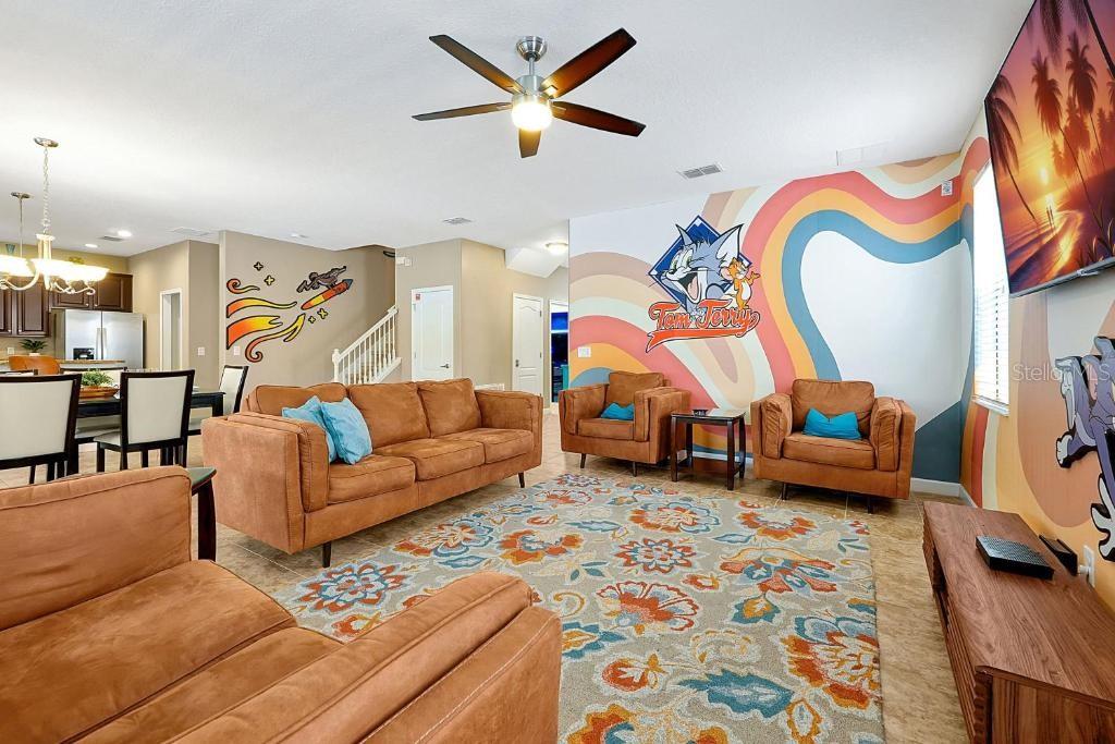 Listing photo 3 for 1452 Myrtlewood St
