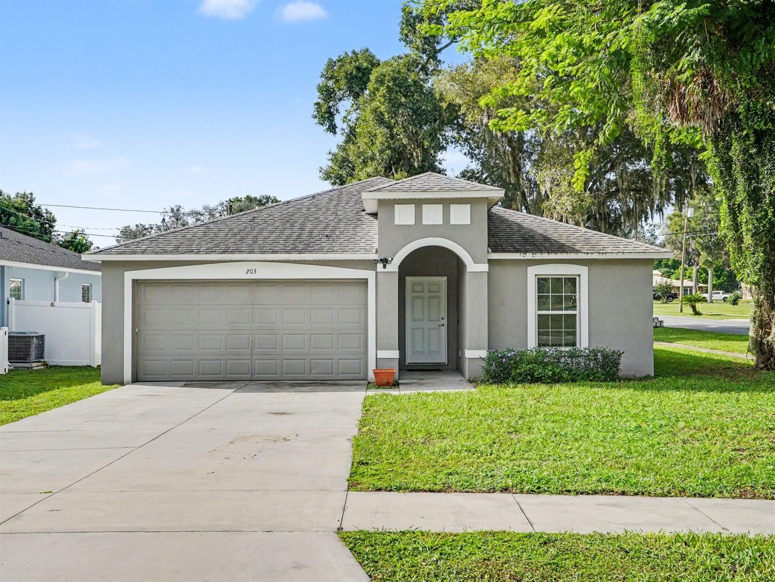 Listing photo for 203 Maple Street East