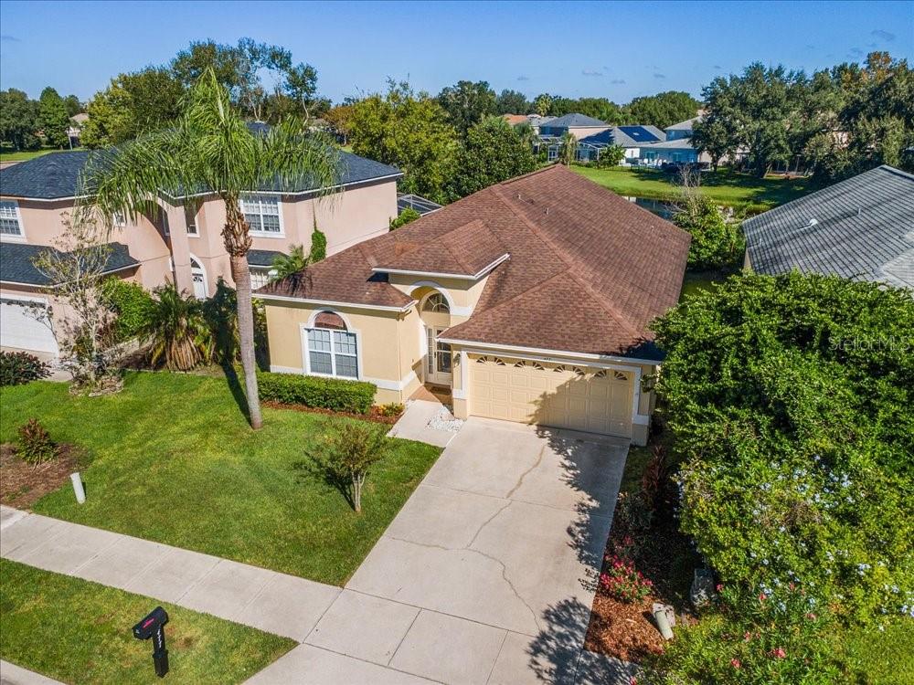 Listing photo 3 for 477 Lakepark Trl