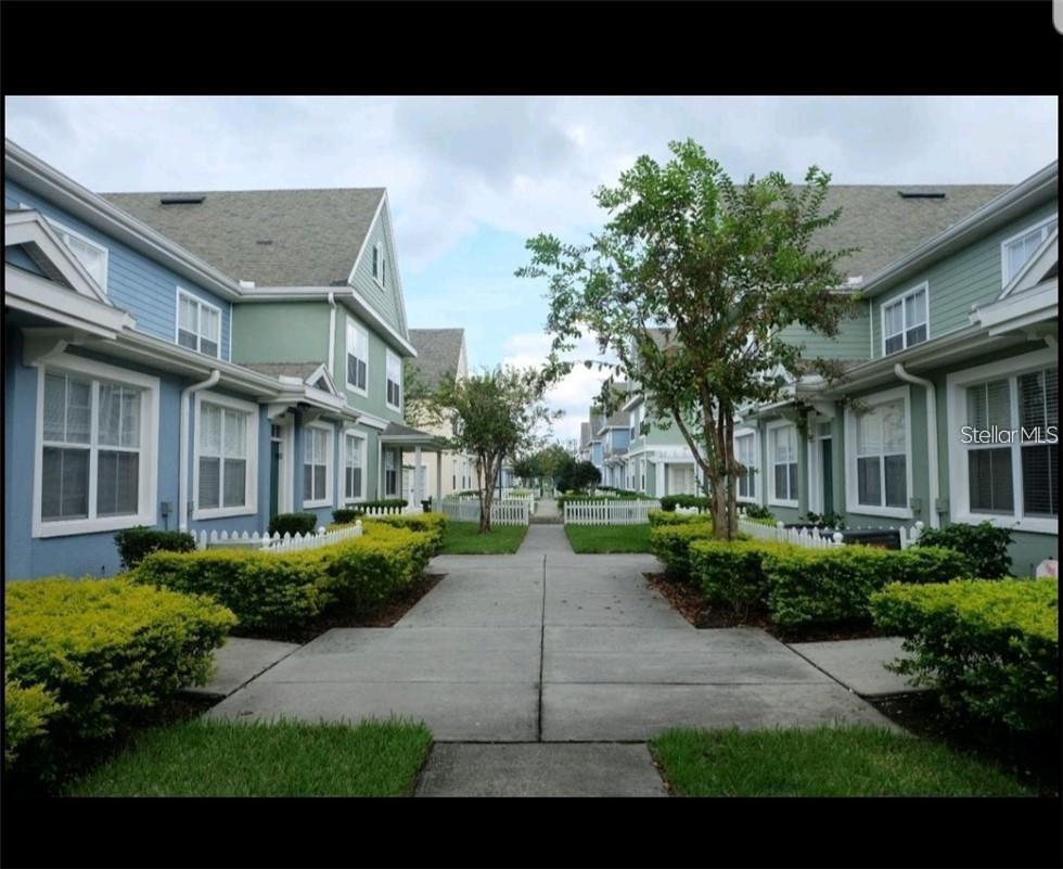 Listing photo 3 for 4015 Venetian Bay Dr #103