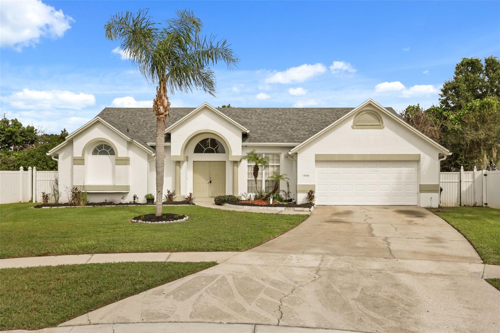Listing photo 1 for 12547 Westhope Dr