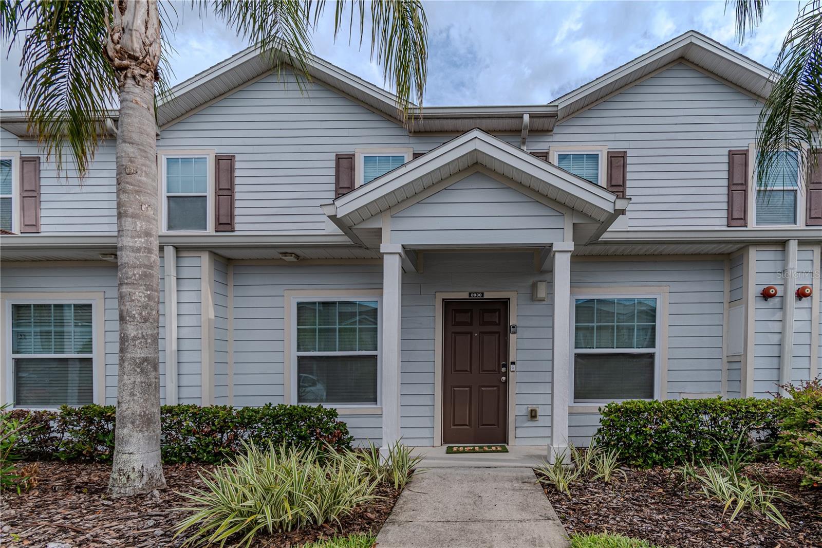 Listing photo 1 for 8930 Shine Dr