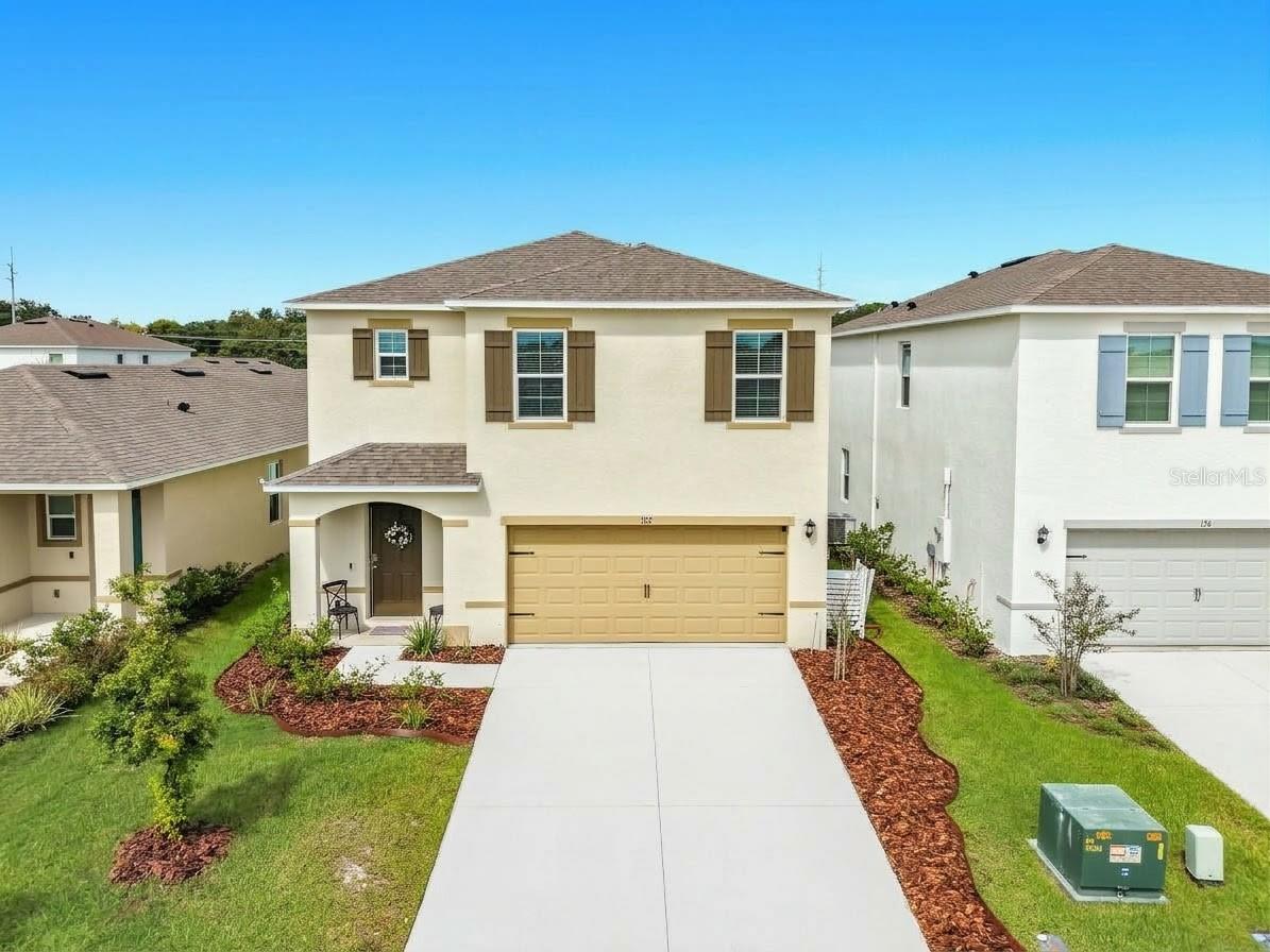 Listing photo 1 for 182 Amberwood Way