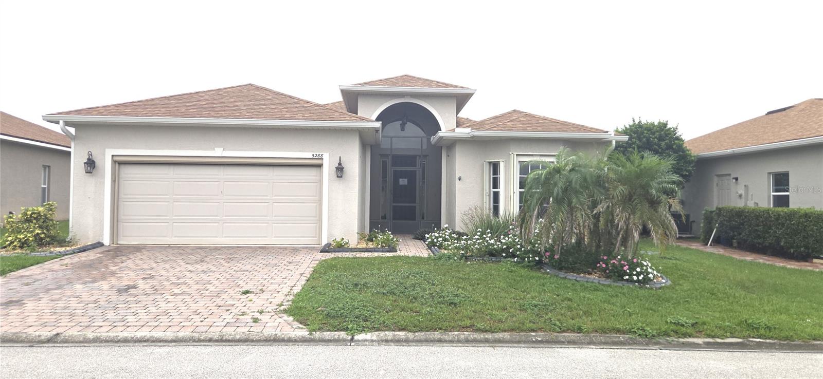 Listing photo 1 for 5288 Green Dr