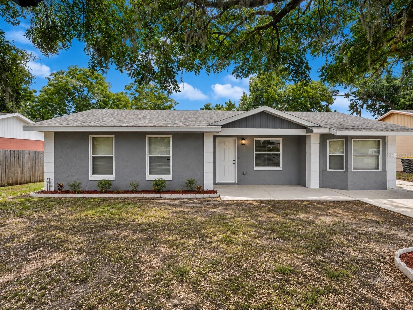Listing photo 1 for 4042 Homestead Dr