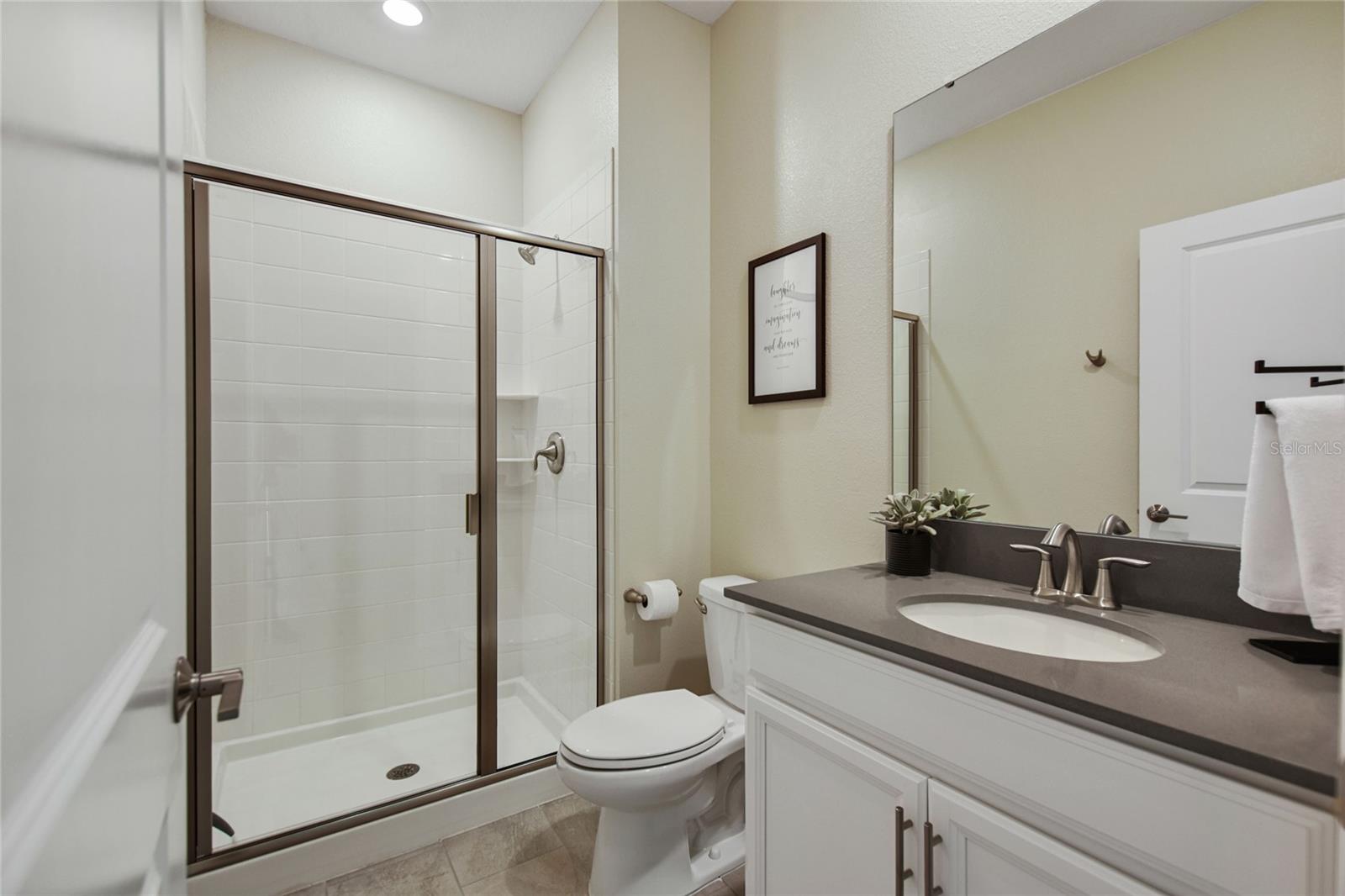 Listing photo 3 for 2869 Simile St
