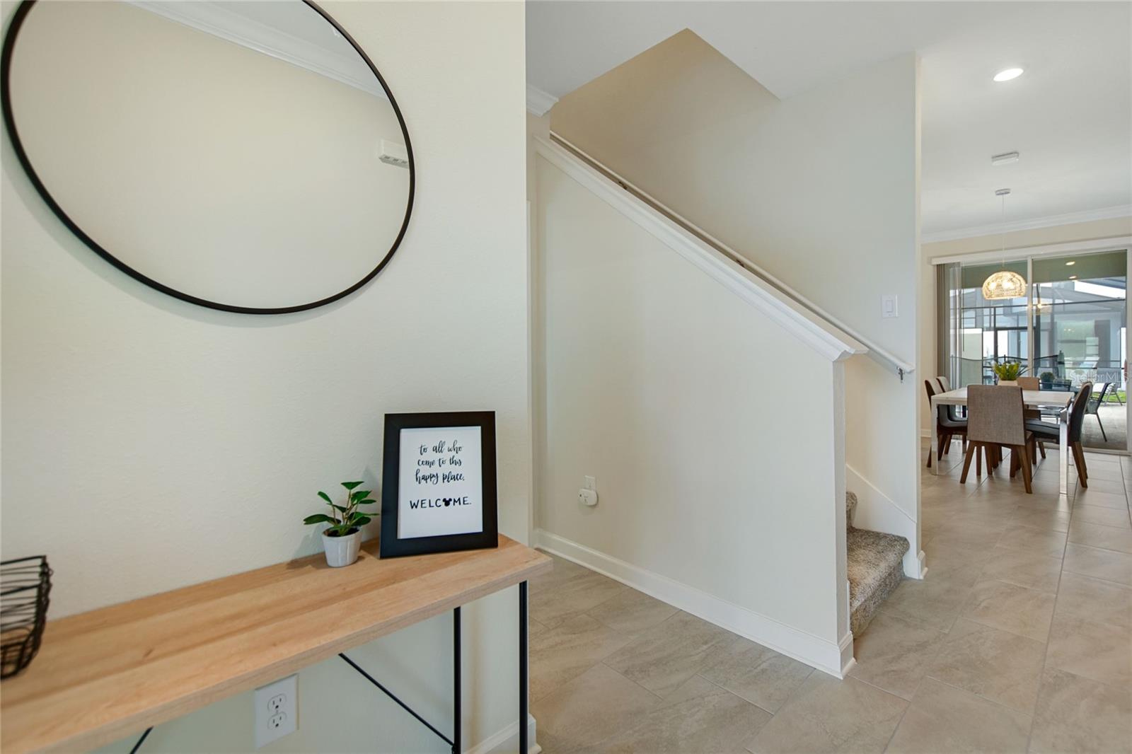 Listing photo 2 for 2869 Simile St