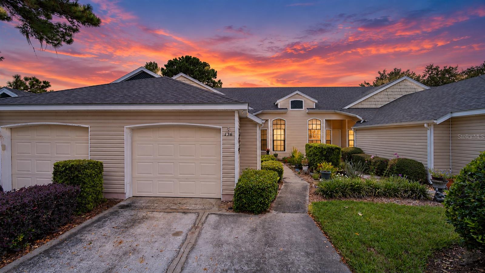 Listing photo 2 for 136 Juniper Way