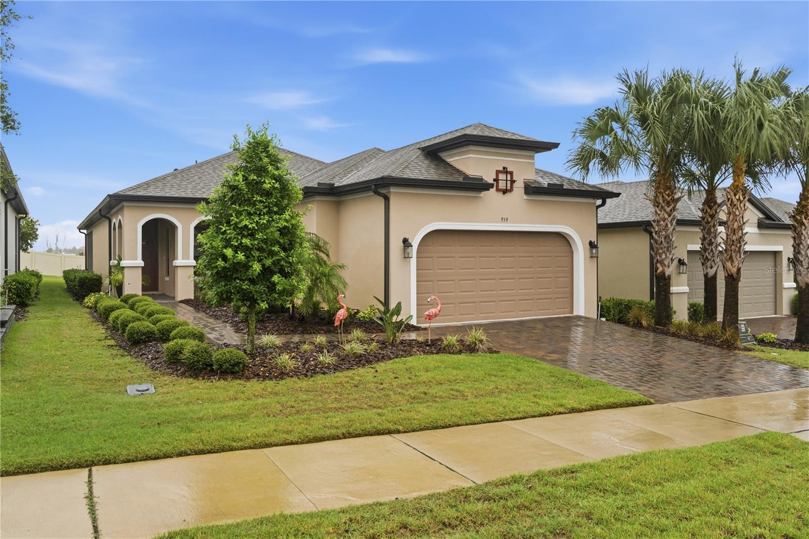 Listing photo 3 for 959 Braewood Dr