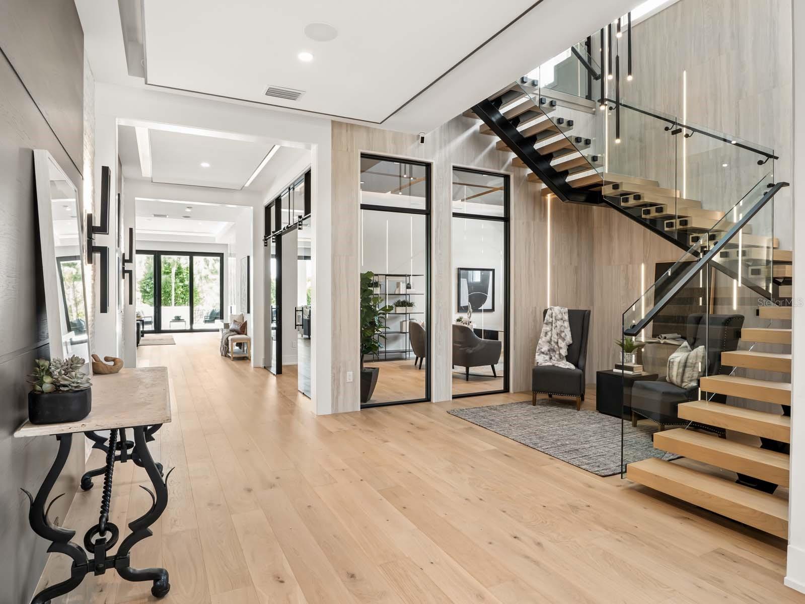 Listing photo 3 for 11043 Cromwell Rd