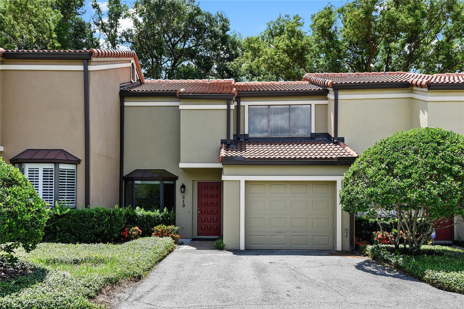 Listing photo 2 for 219 Quayside Cir #b9