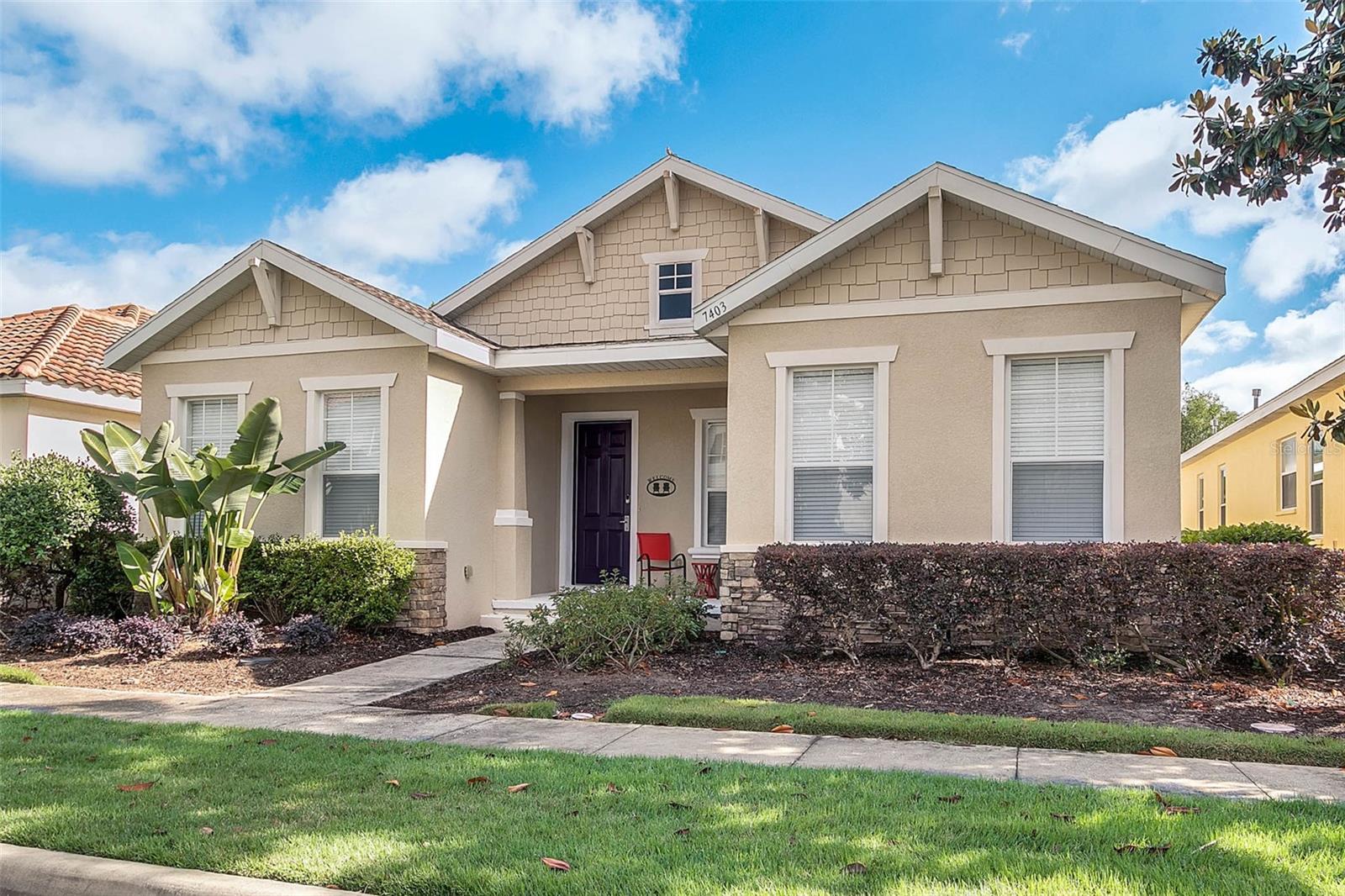 Listing photo 1 for 7403 Velleux St