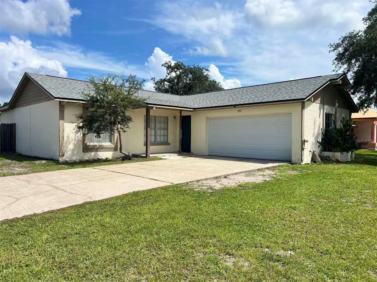 Listing photo 1 for 291 Lalla Ln