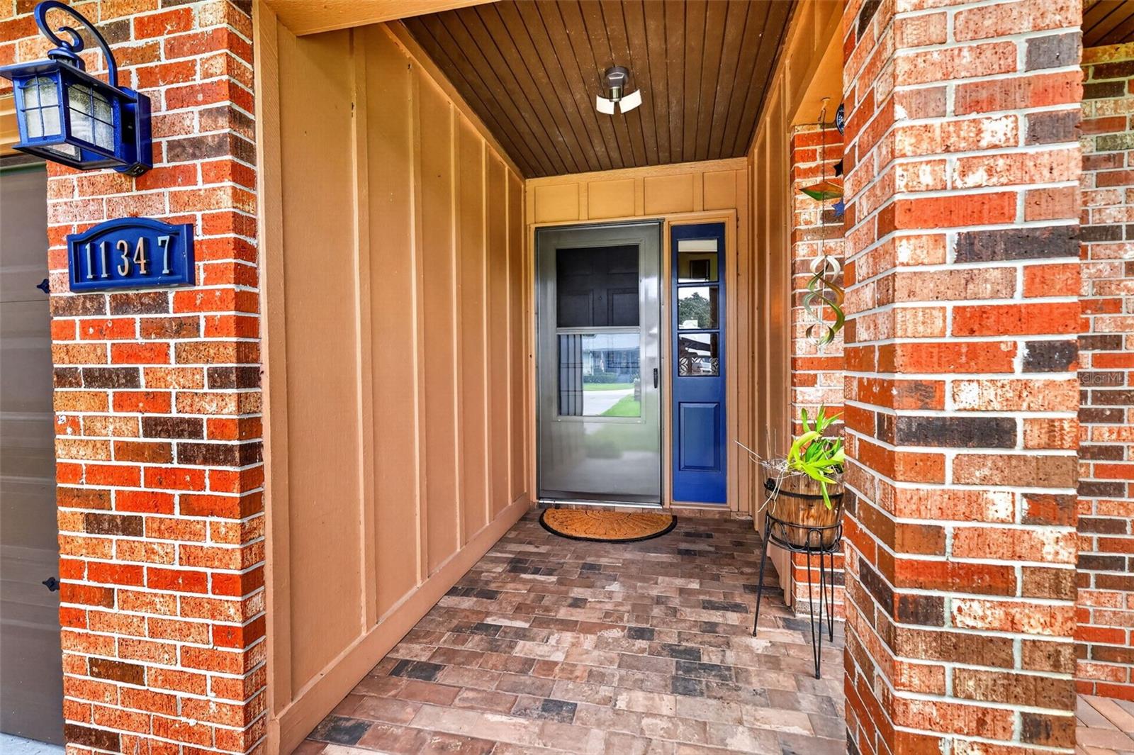 Listing photo 3 for 11347 Pine Ridge Rd