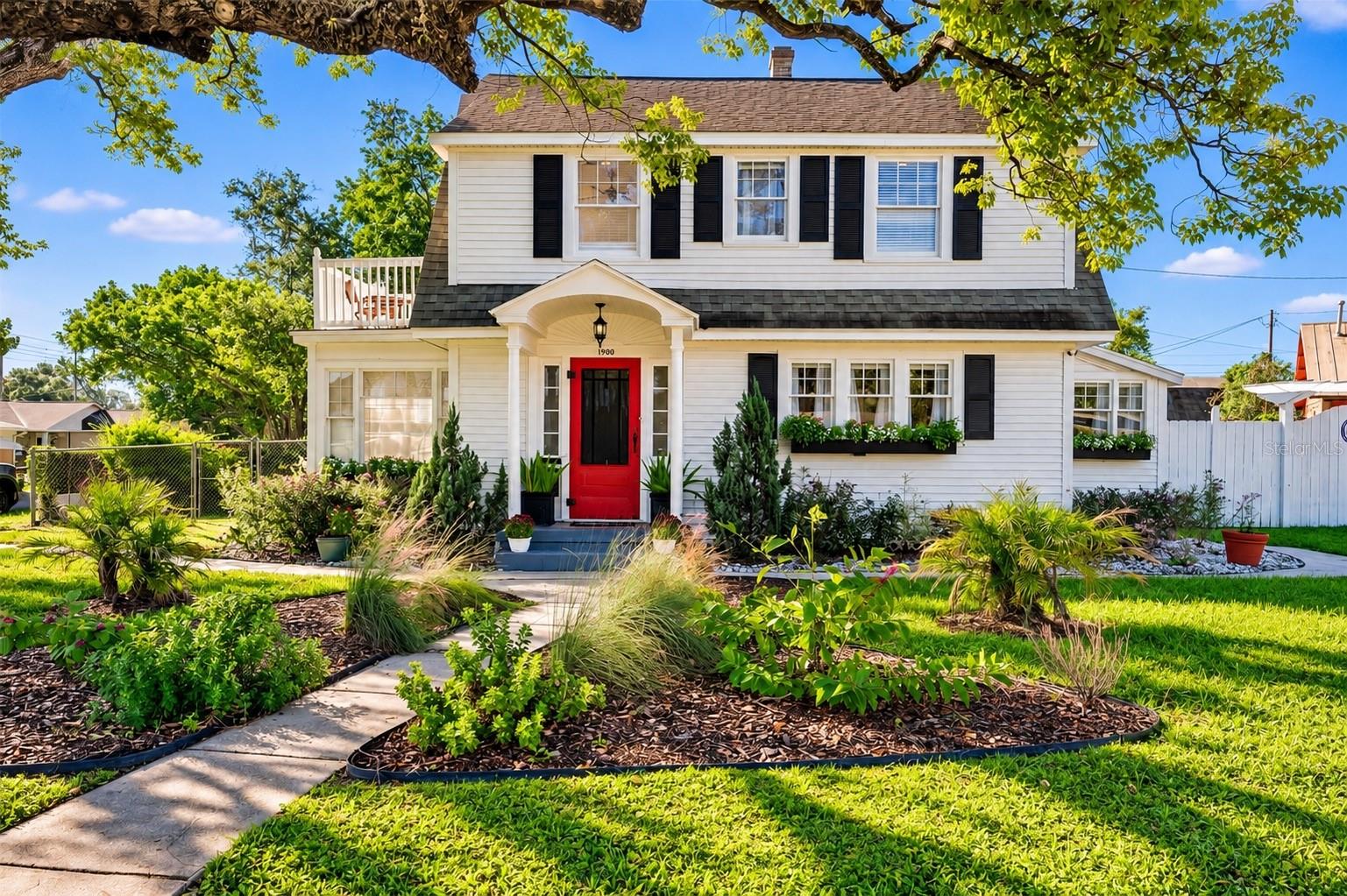 Listing photo for 1901 10th St