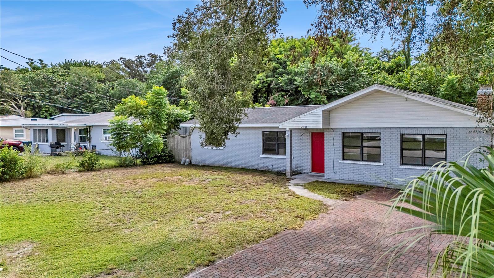 Listing photo 1 for 218 6th Jpv St