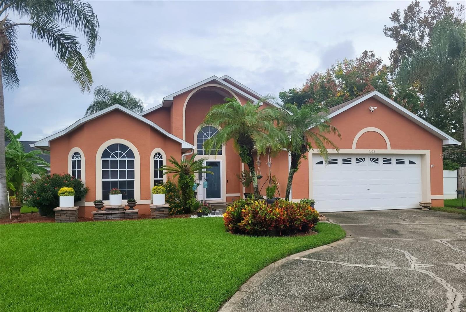 Listing photo 1 for 9103 Brad Ct