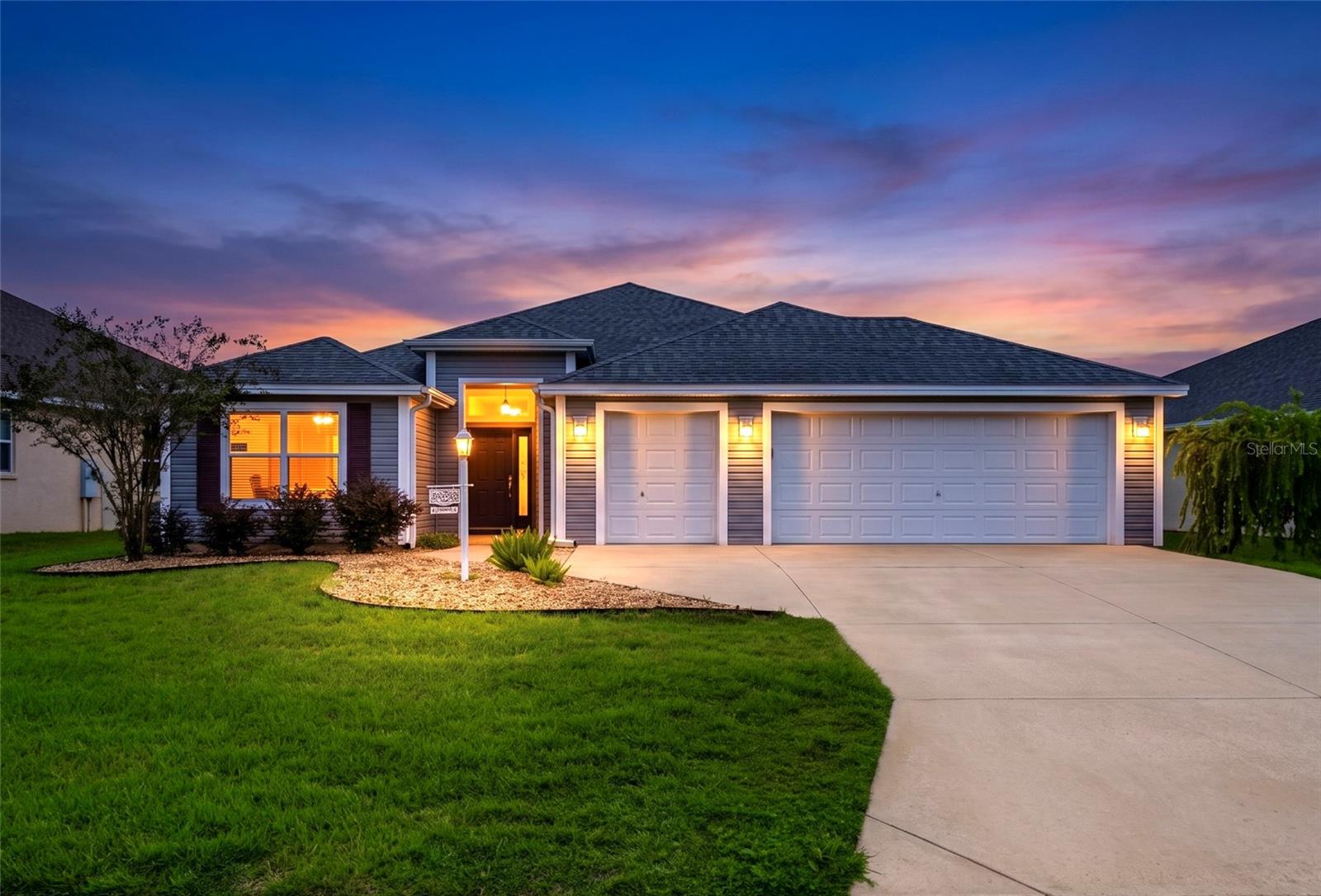 Listing photo 1 for 3161 Dressendorfer Dr