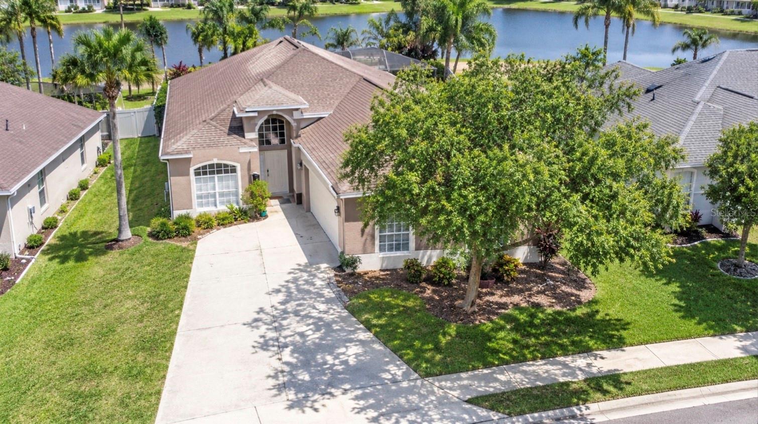 Listing photo 1 for 302 Julliard Blvd