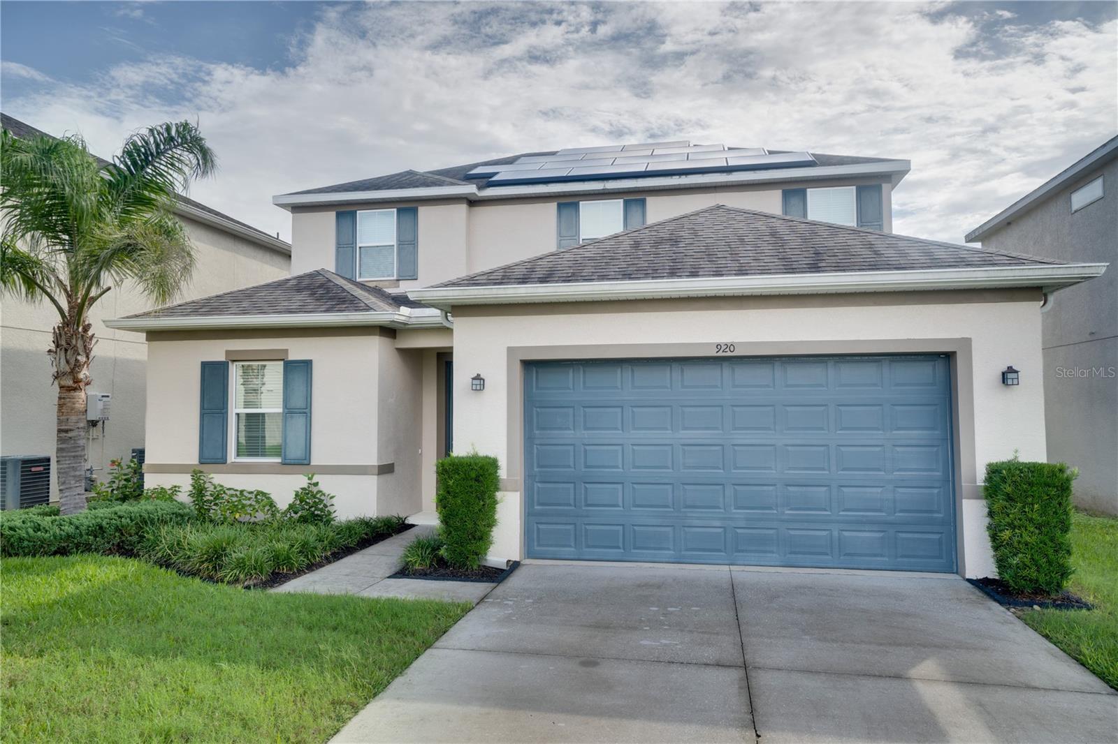 Listing photo 1 for 920 Grand Hilltop Dr