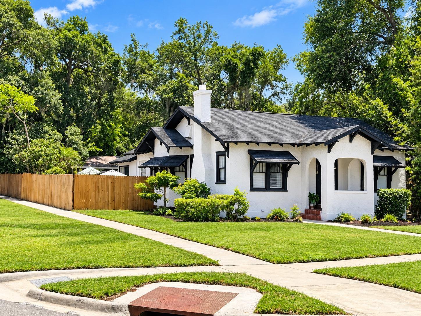 Listing photo for 217 E Cypress St