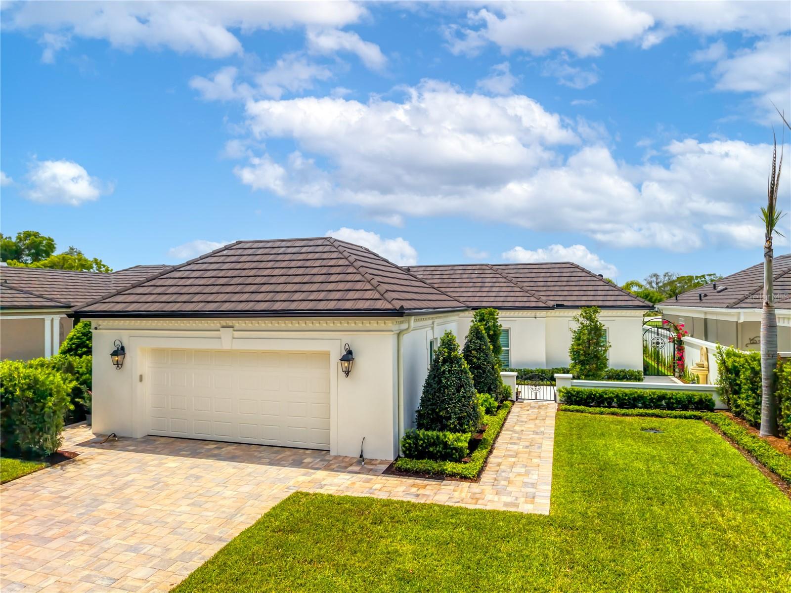 Listing photo 1 for 8969 Charleston Park #23