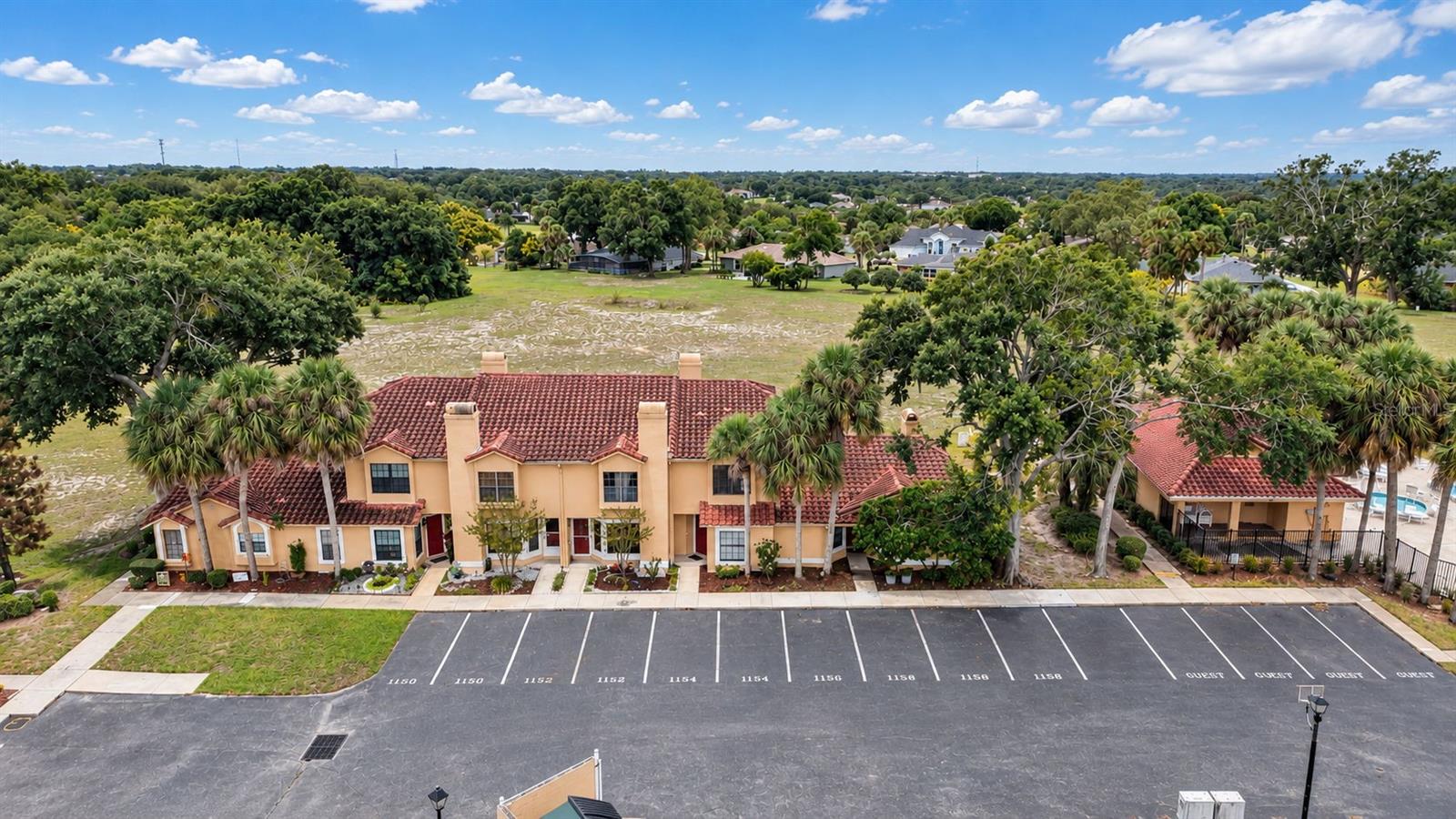 Listing photo 3 for 1156 N Fairway Dr #1156