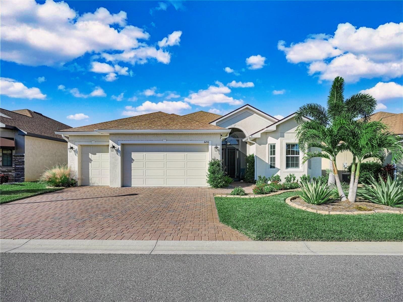 Listing photo 1 for 6216 Pinehurst Loop
