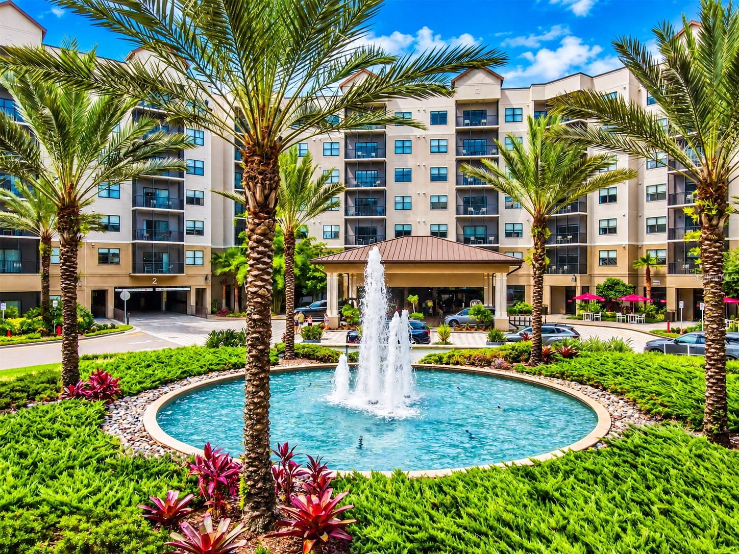 Listing photo 3 for 14501 Grove Resort #1723