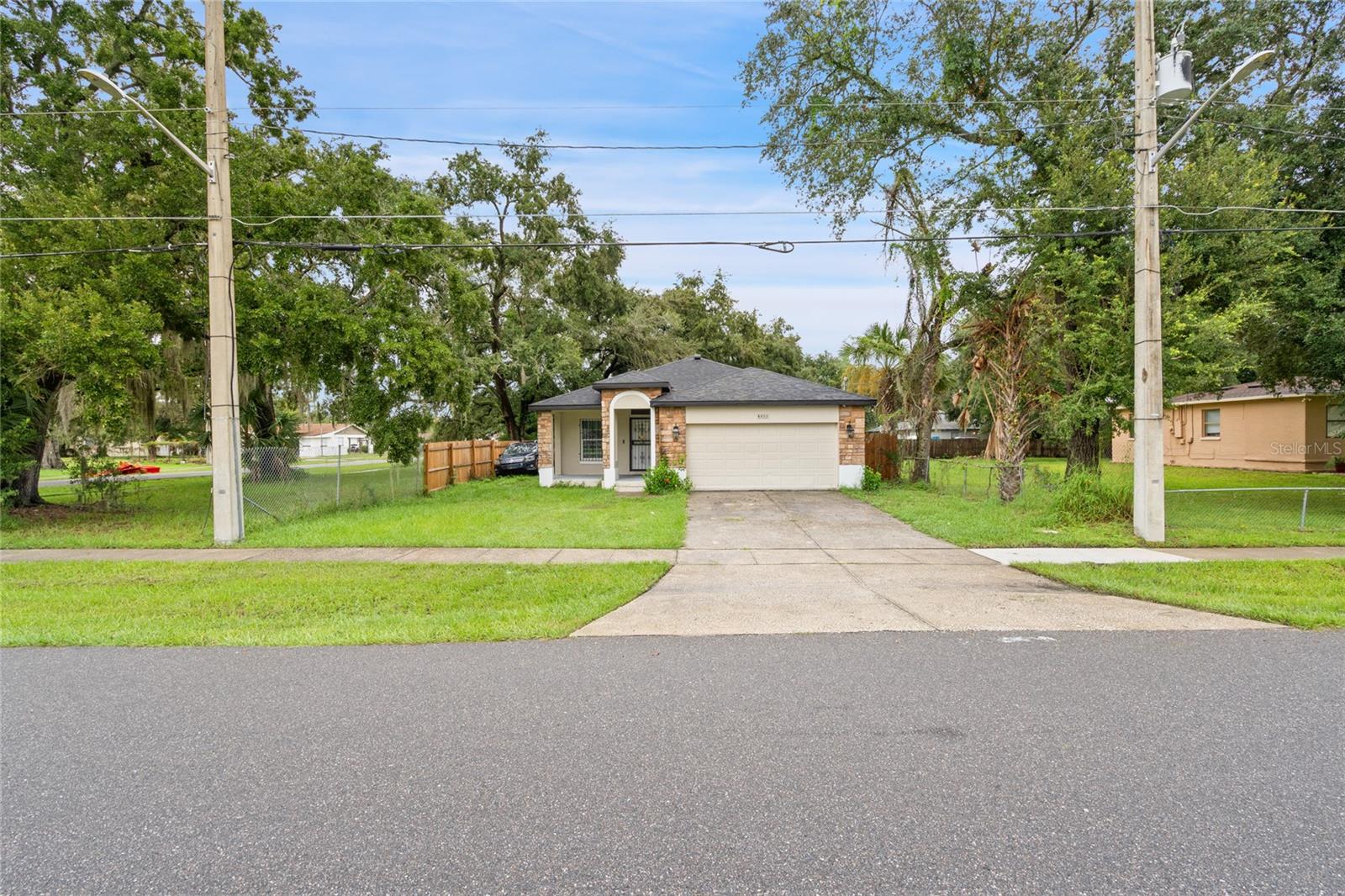 Listing photo 2 for 4453 Conley St