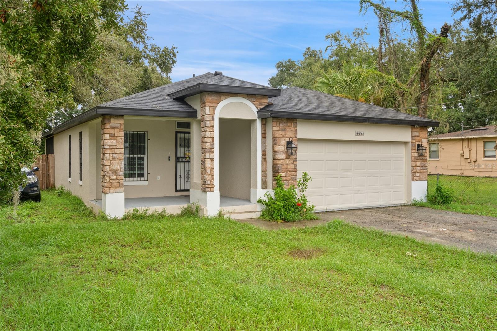 Listing photo 3 for 4453 Conley St