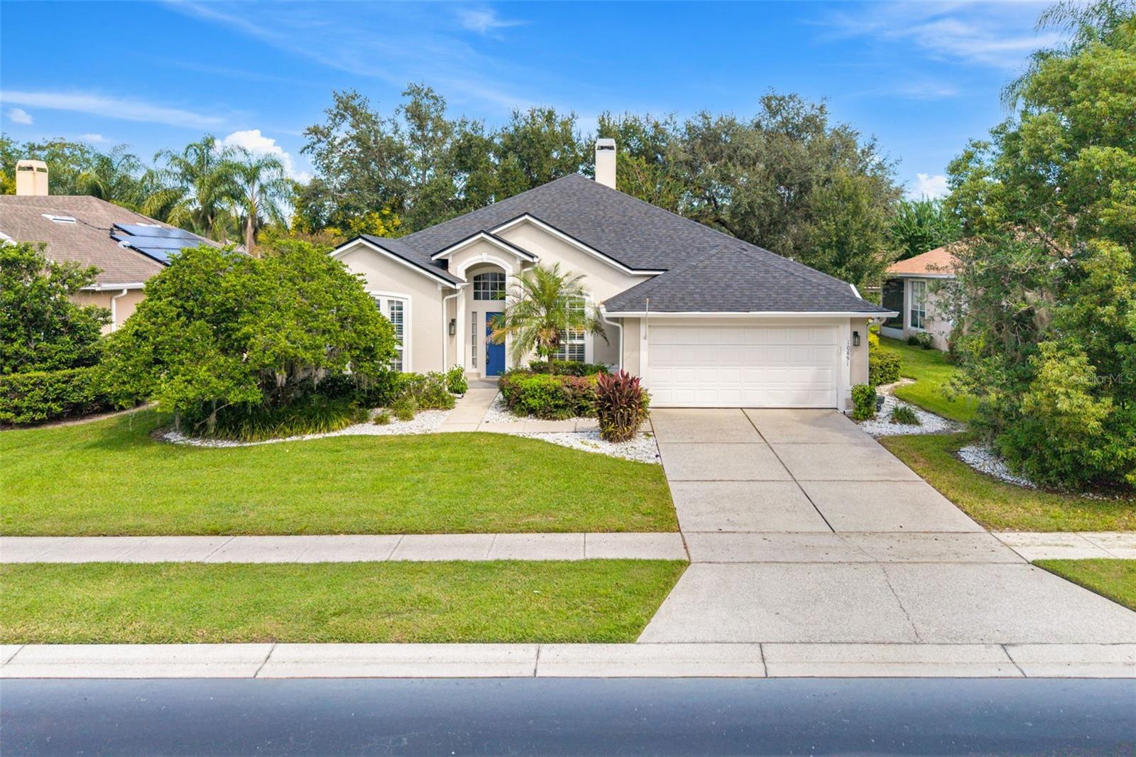 Listing photo 1 for 10891 Piping Rock Cir