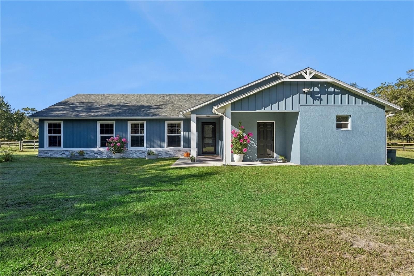 Listing photo for 1350 Arapaho Trl
