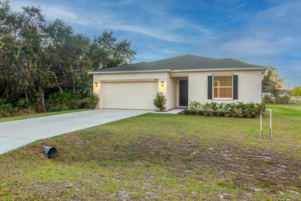 Listing photo 1 for 1200 Wahneta Dr