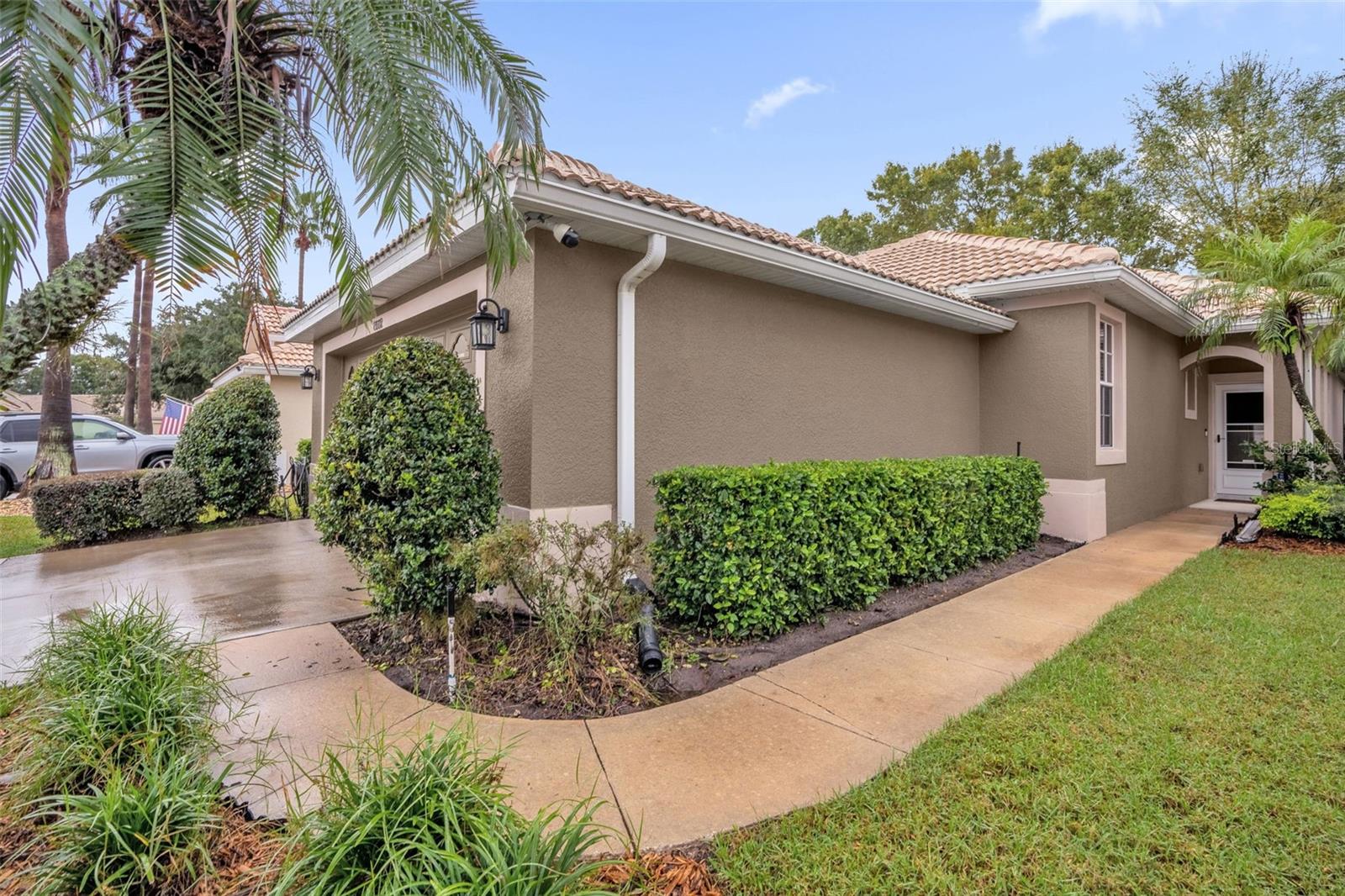 Listing photo 1 for 8002 Saint Andrews Way