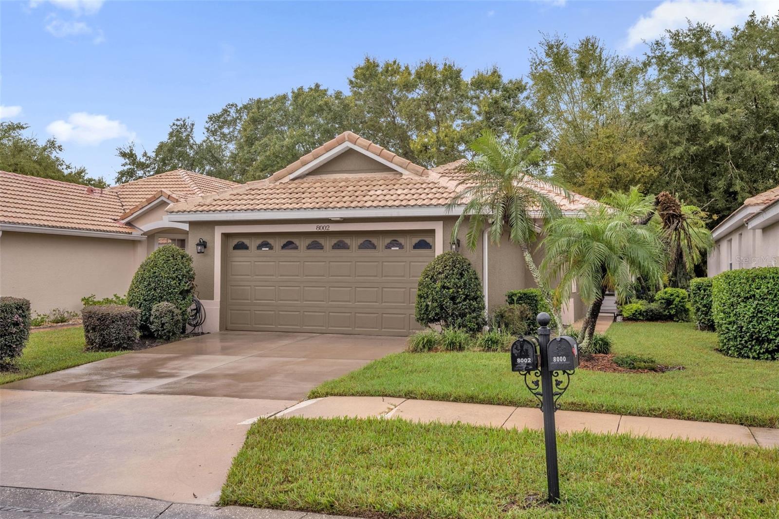 Listing photo 3 for 8002 Saint Andrews Way
