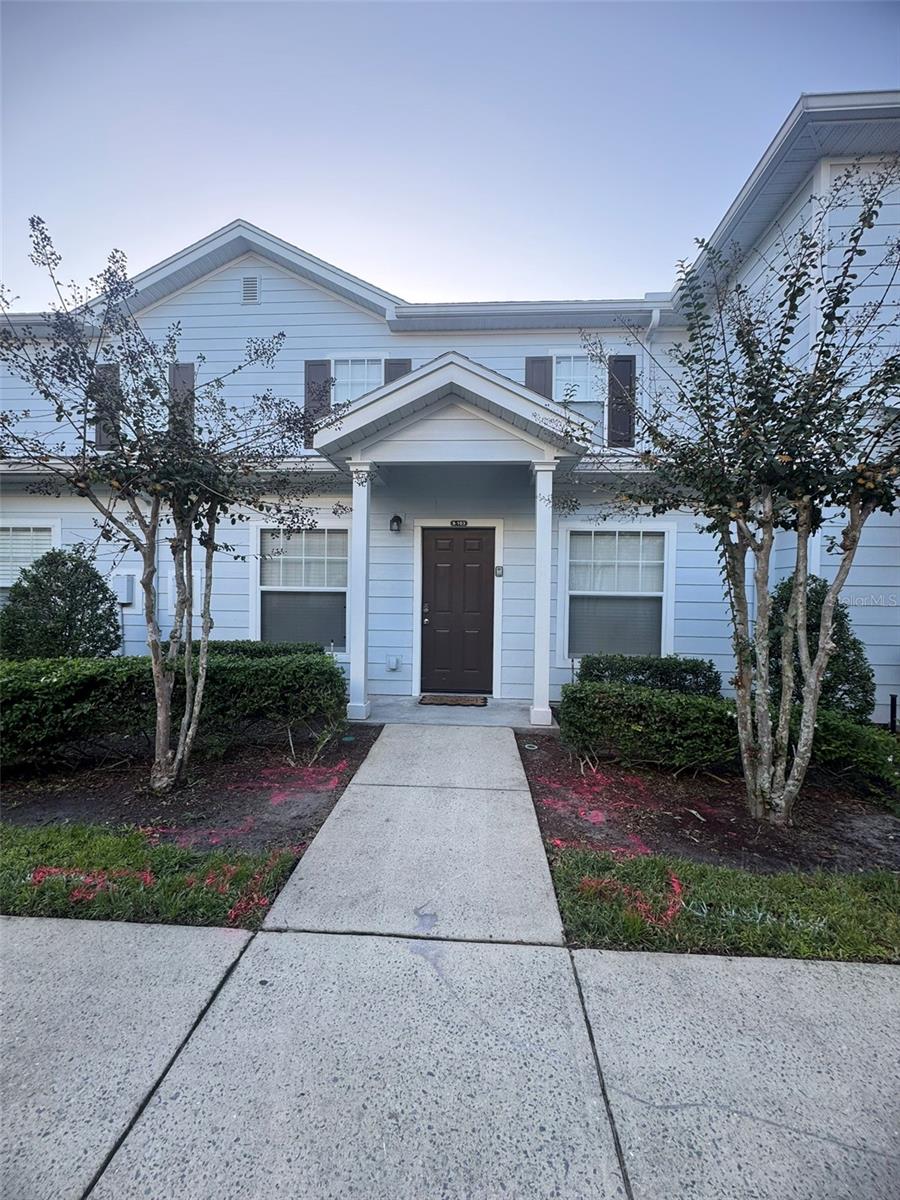 Listing photo 1 for 2966 Lucayan Harbour Cir #103