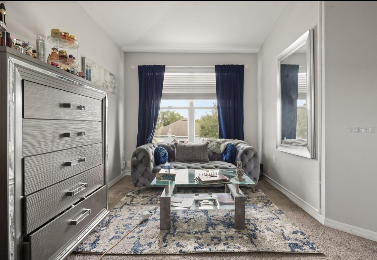 Listing photo 3 for 12657 Iris Lake Dr