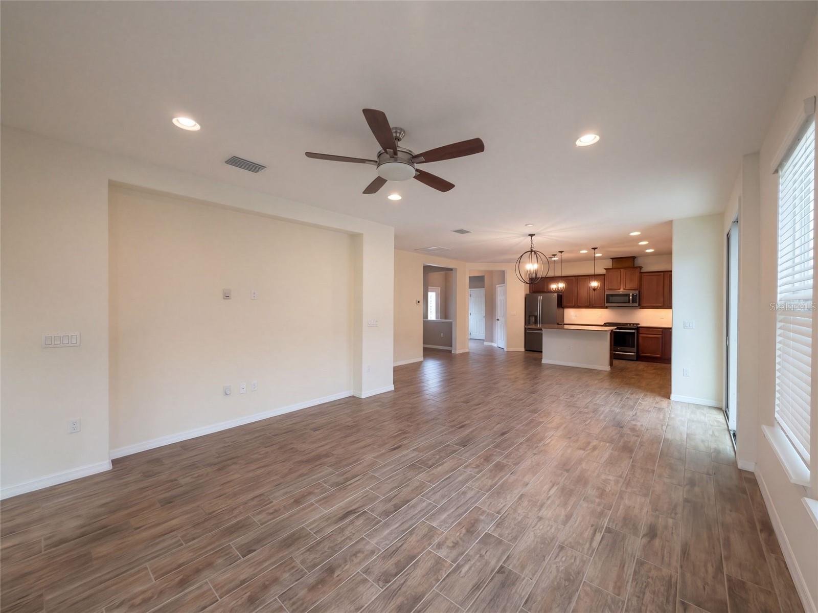 Listing photo 3 for 394 Alcove Dr