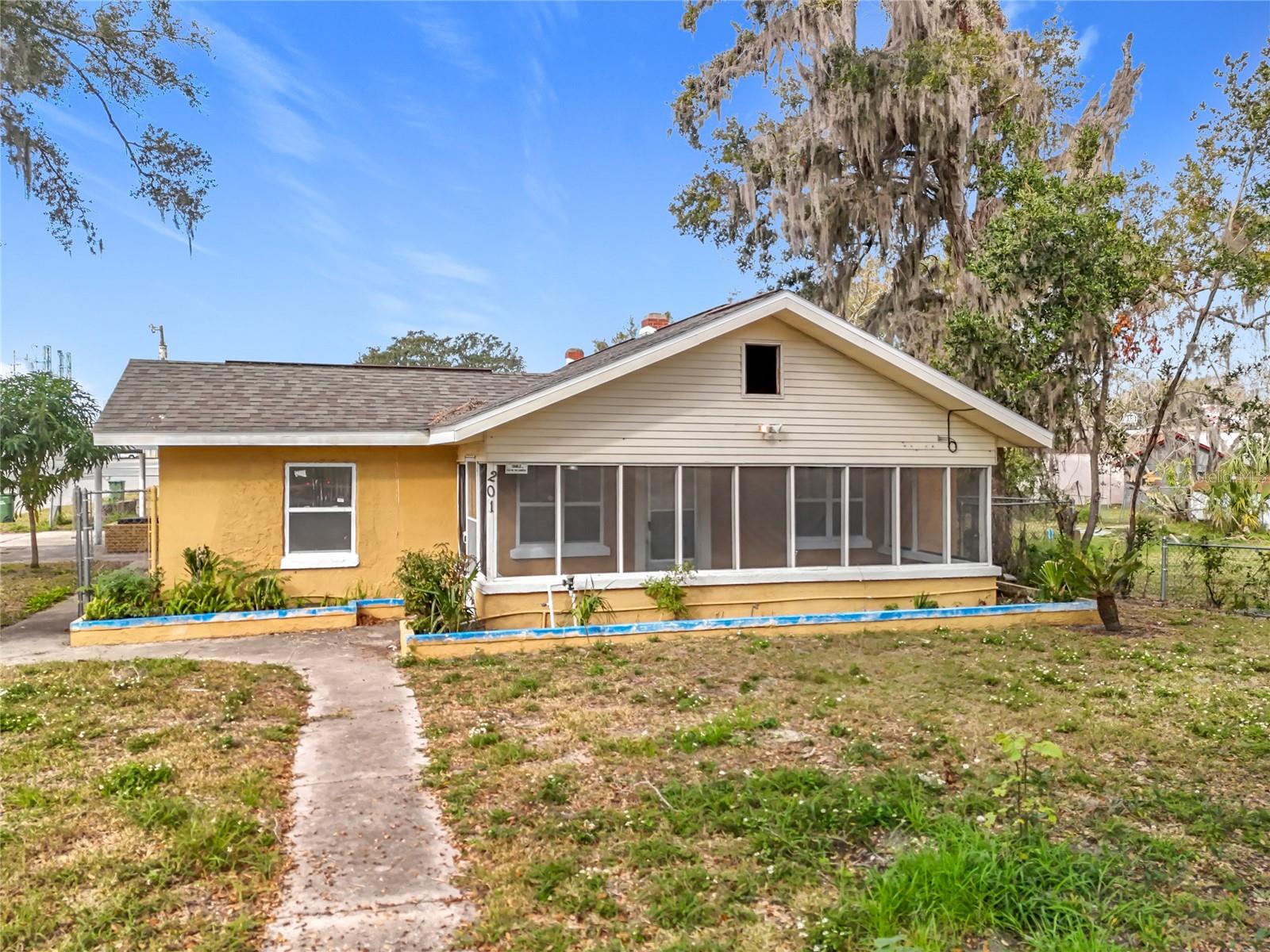 Listing photo for 201 N East St