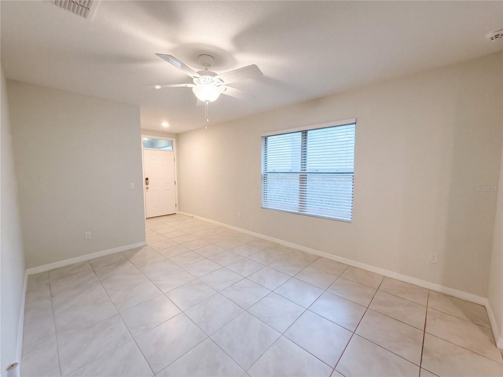 Listing photo 3 for 2782 Timber Hawk Cir