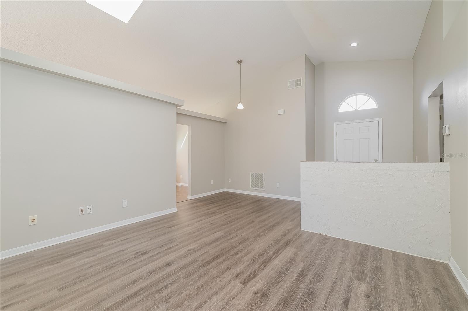 Listing photo 3 for 2222 Majestic Eagle Cir