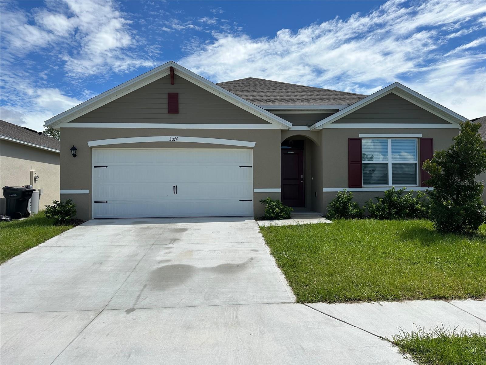Listing photo 1 for 3074 Viceroy Ct